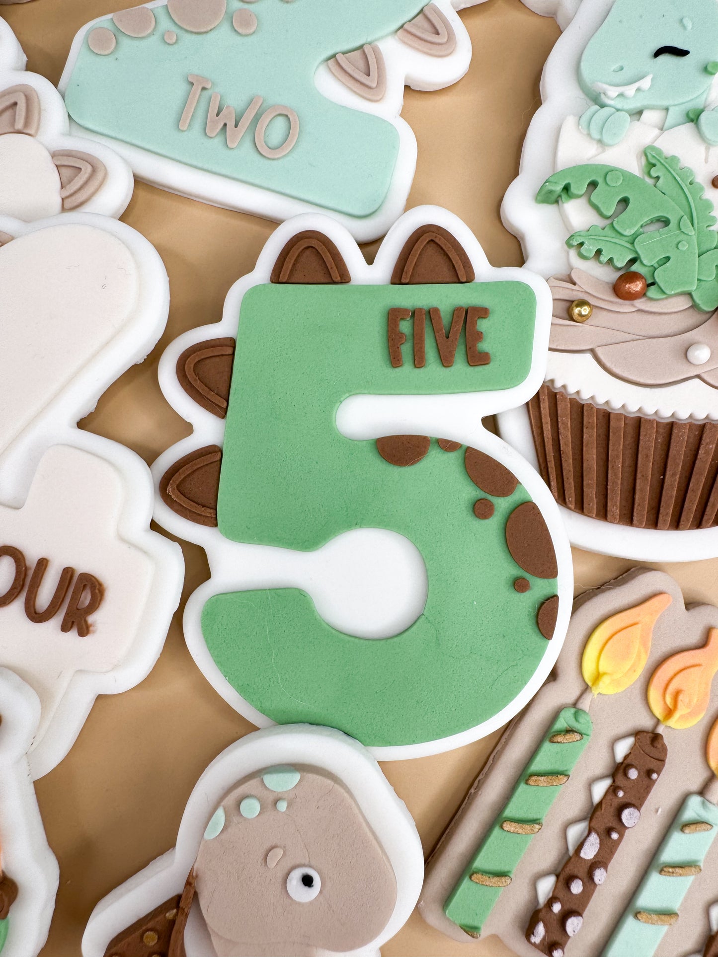 DINO Five Cookie Cutter & Stamp