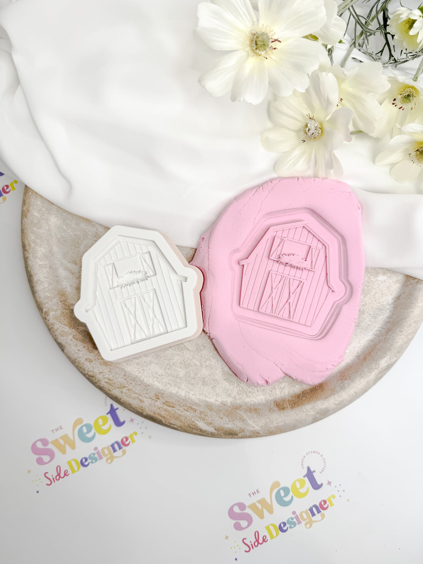 Barn Cookie Cutter & Stamp