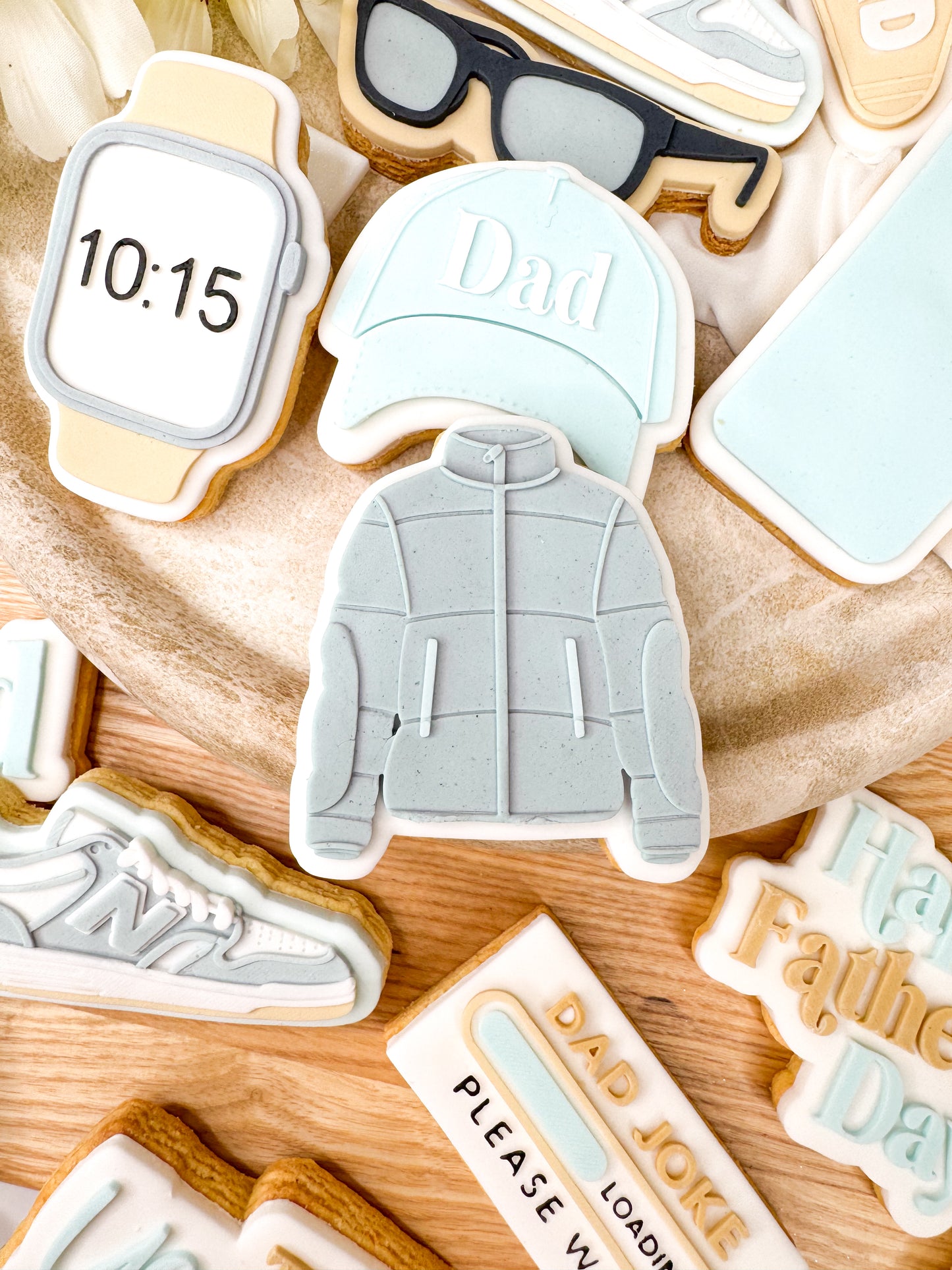 Puffer Jacket Cookie Cutter & Stamp