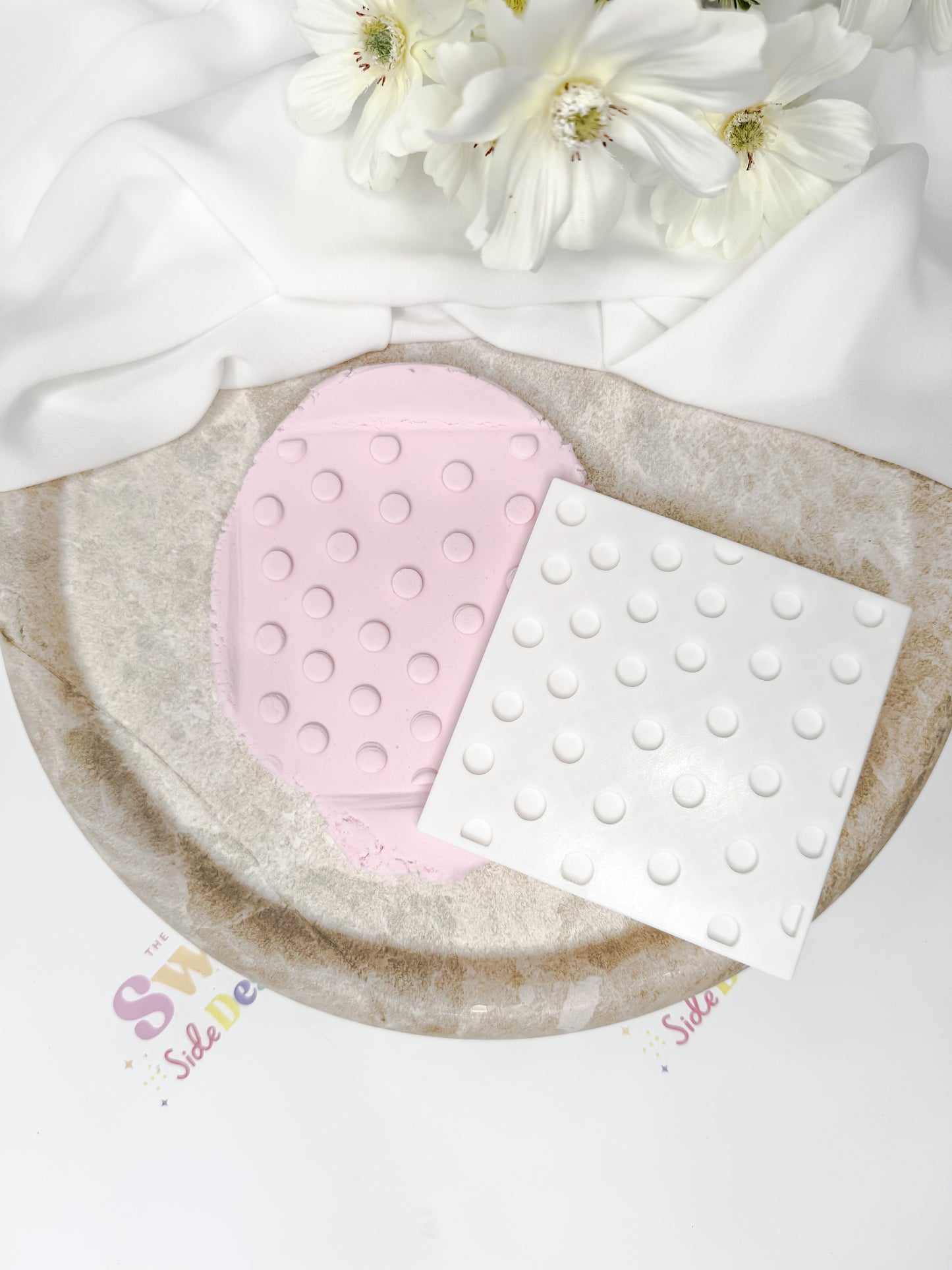 Polka Dot Texture Plate