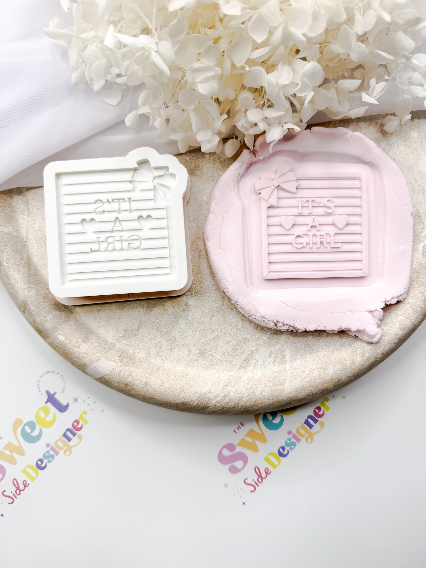 It's a Girl Announcement Board Cookie Cutter & Stamp