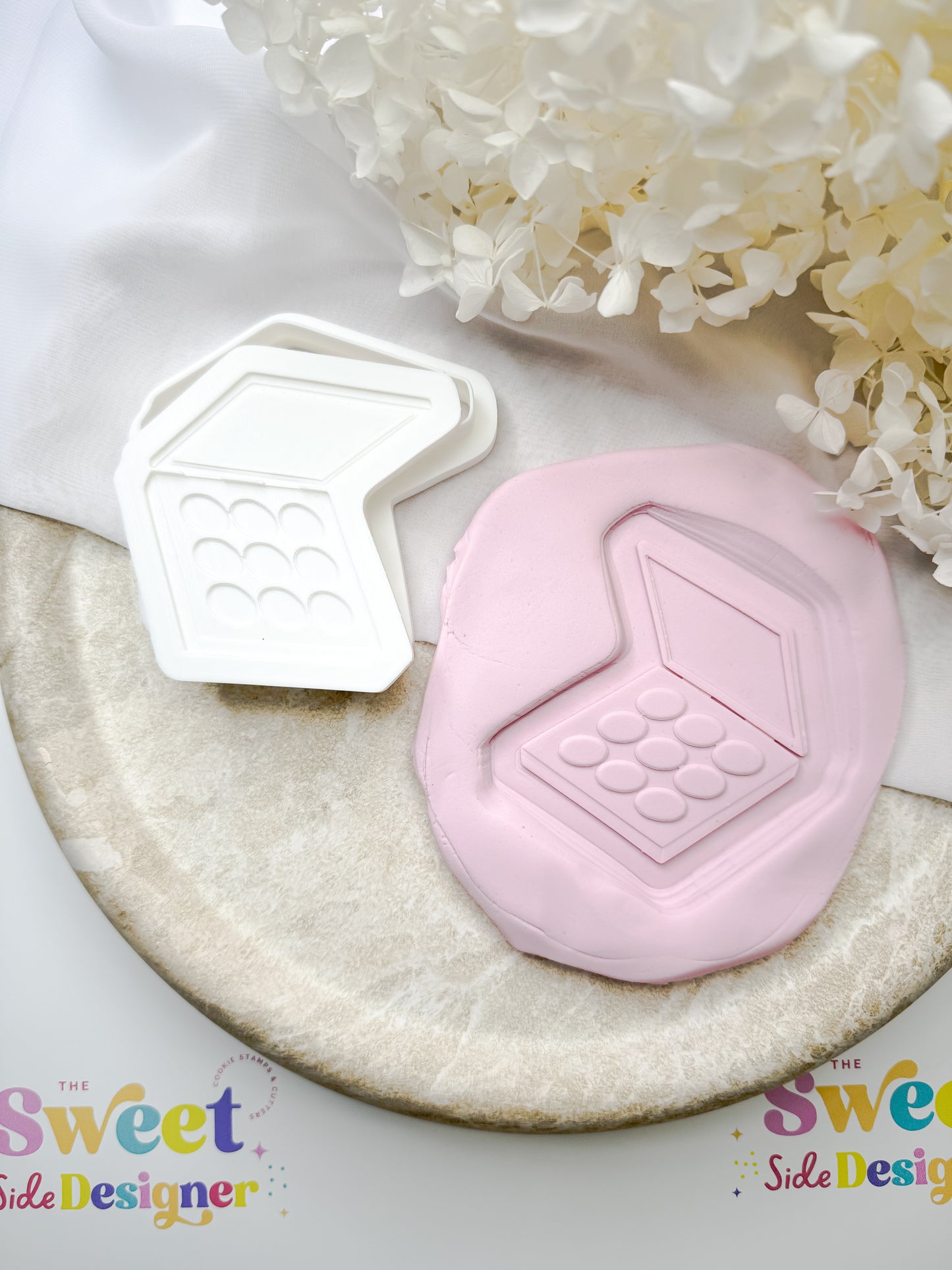 Make Up Palette Cookie Cutter & Stamp