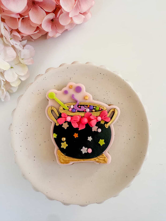 Cauldron Cookie Cutter & Stamp