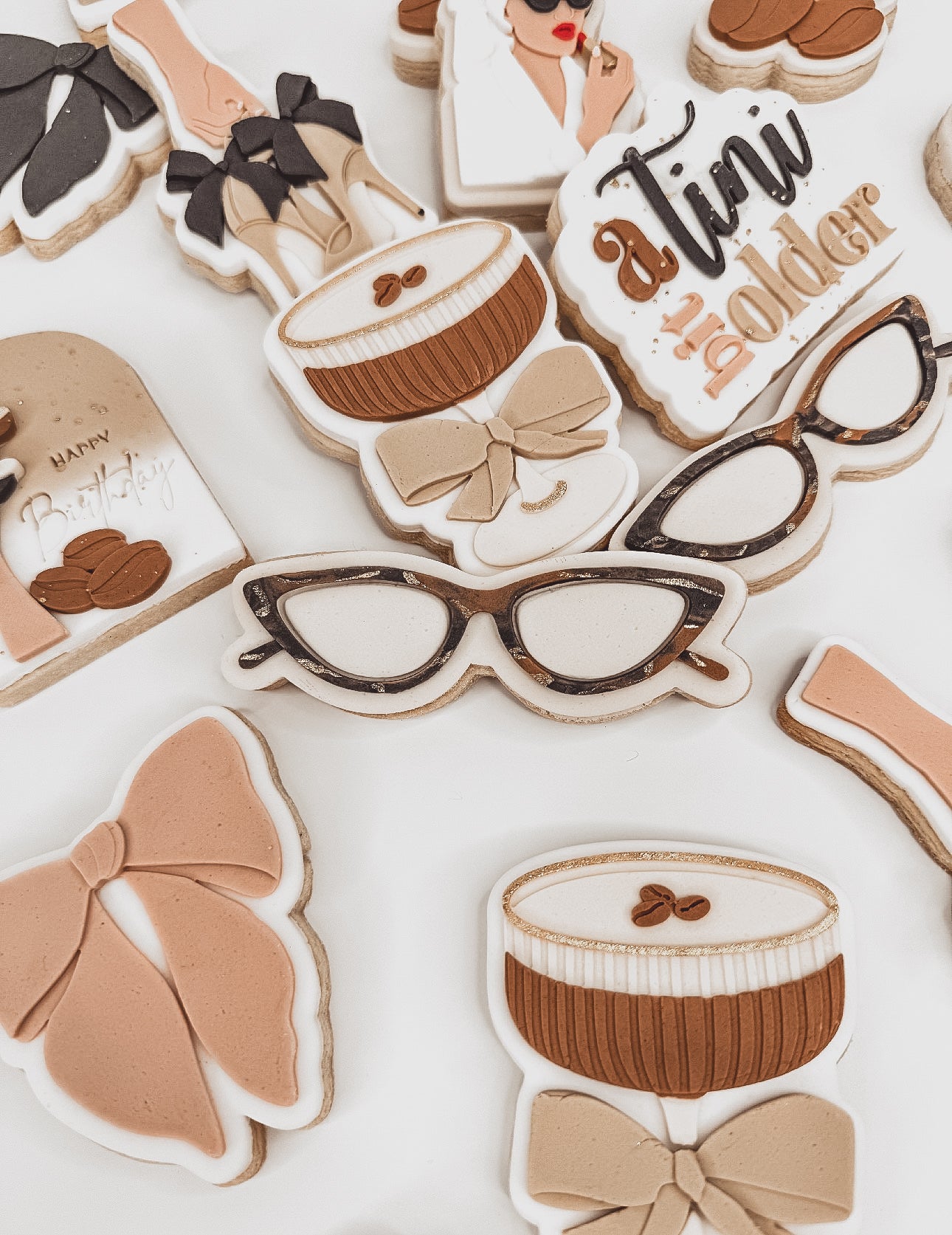 Woman's Sunglasses Cookie Cutter &amp; Stamp