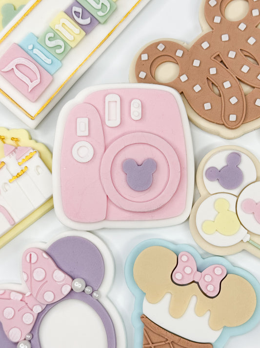 Character Vintage Camera Cookie Cutter & Stamp