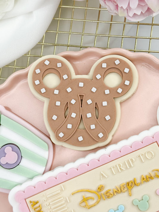Mouse Pretzel Cookie Cutter & Stamp