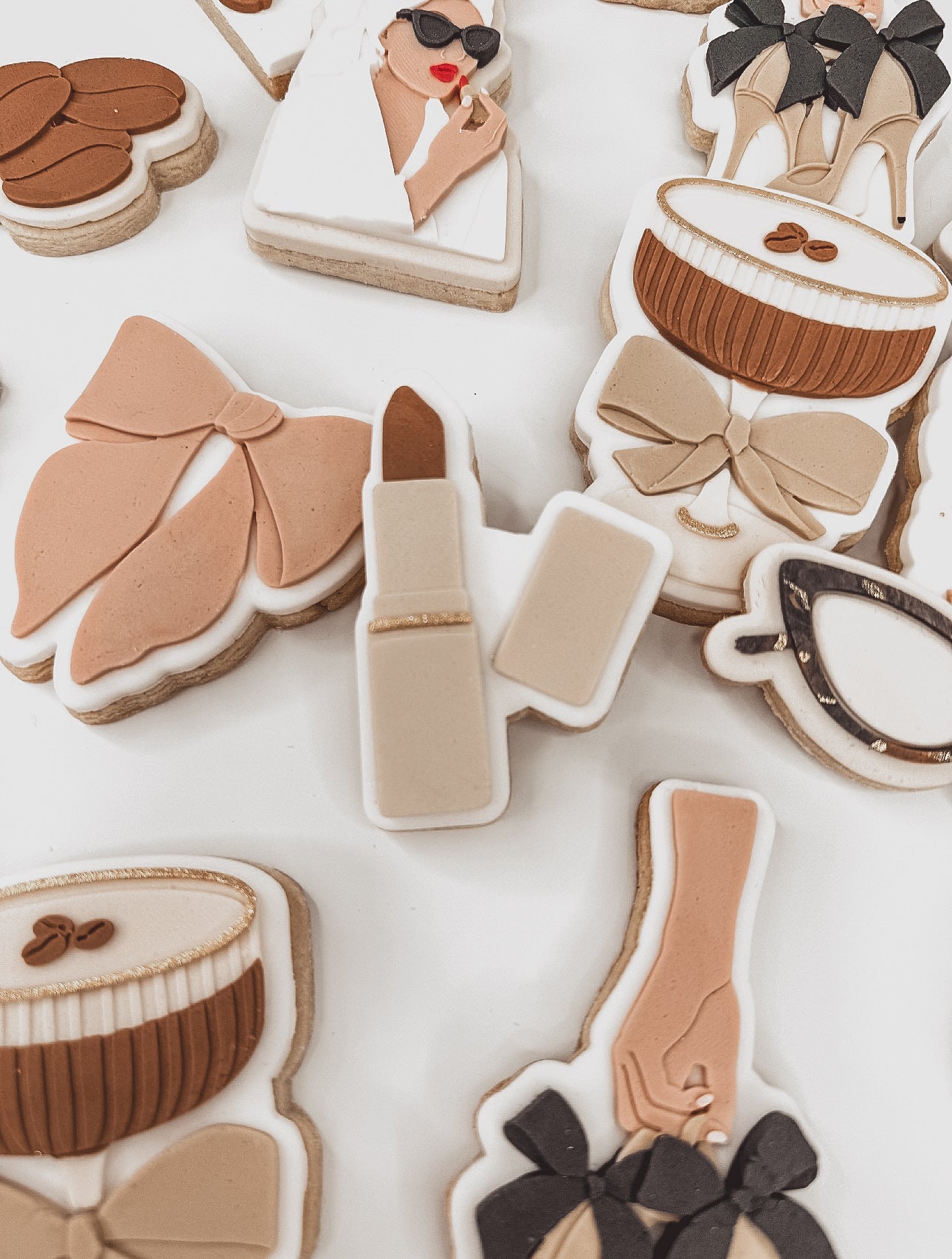 Cap Off Lipstick Cookie Cutter &amp; Stamp