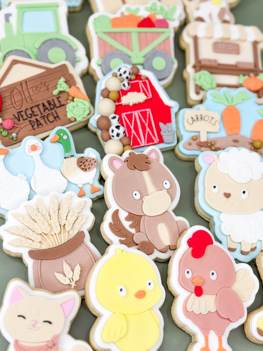 Barn Cookie Cutter & Stamp