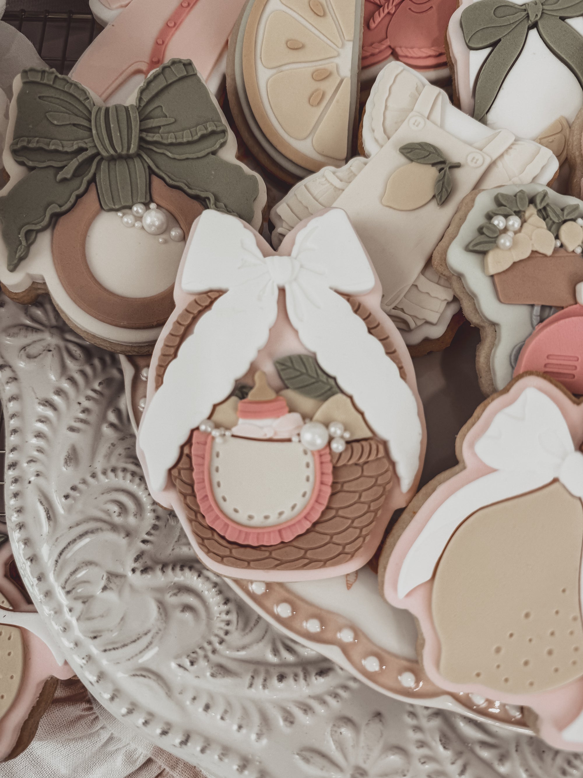Lemon Baby Basket With Bow Cookie Cutter &amp; Stamp