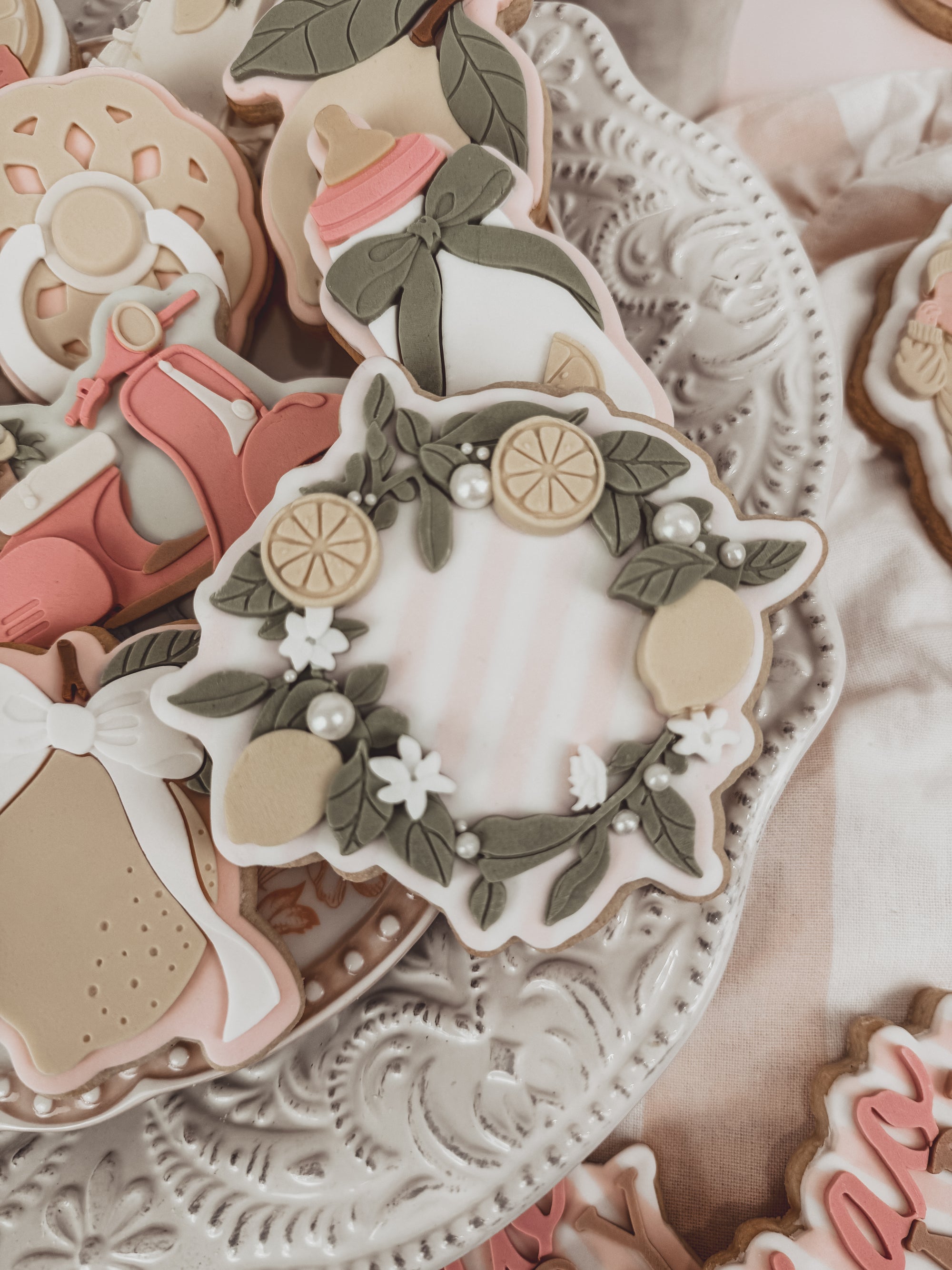 Lemon Wreath Cookie Cutter &amp; Stamp