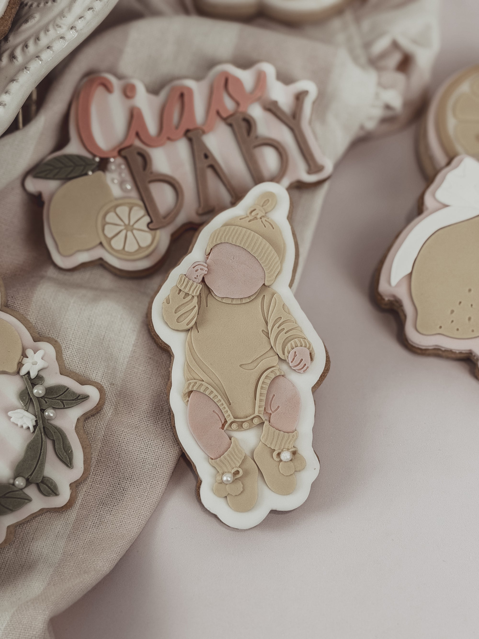 Newborn Baby Cookie Cutter &amp; Stamp