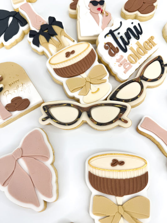 Woman's Sunglasses Cookie Cutter & Stamp