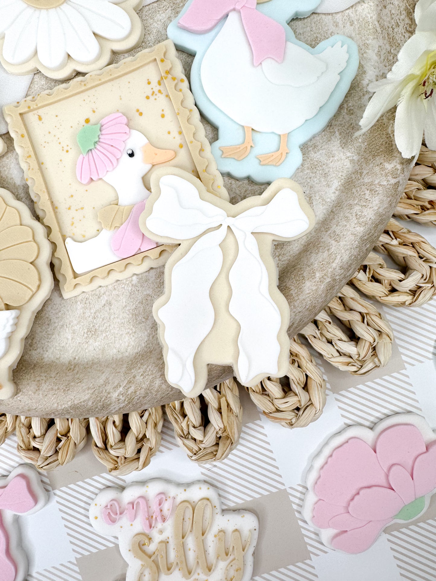 Ruffled Bow Cookie Cutter & Stamp