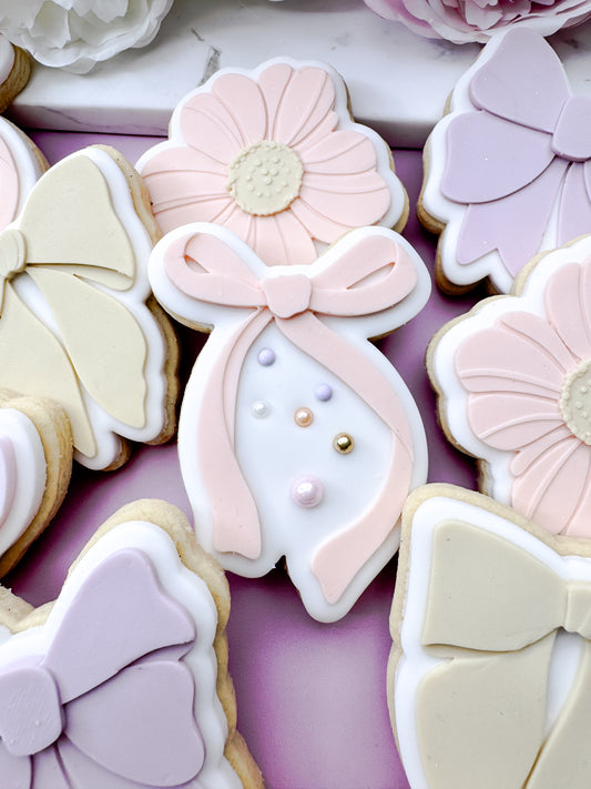 Elegant Bow Cookie Cutter & Stamp