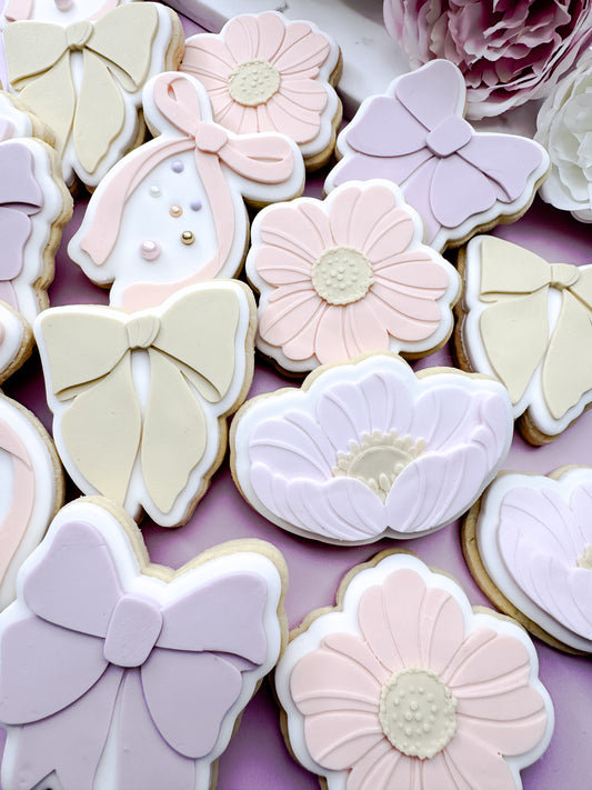 Elegant Bow Cookie Cutter & Stamp