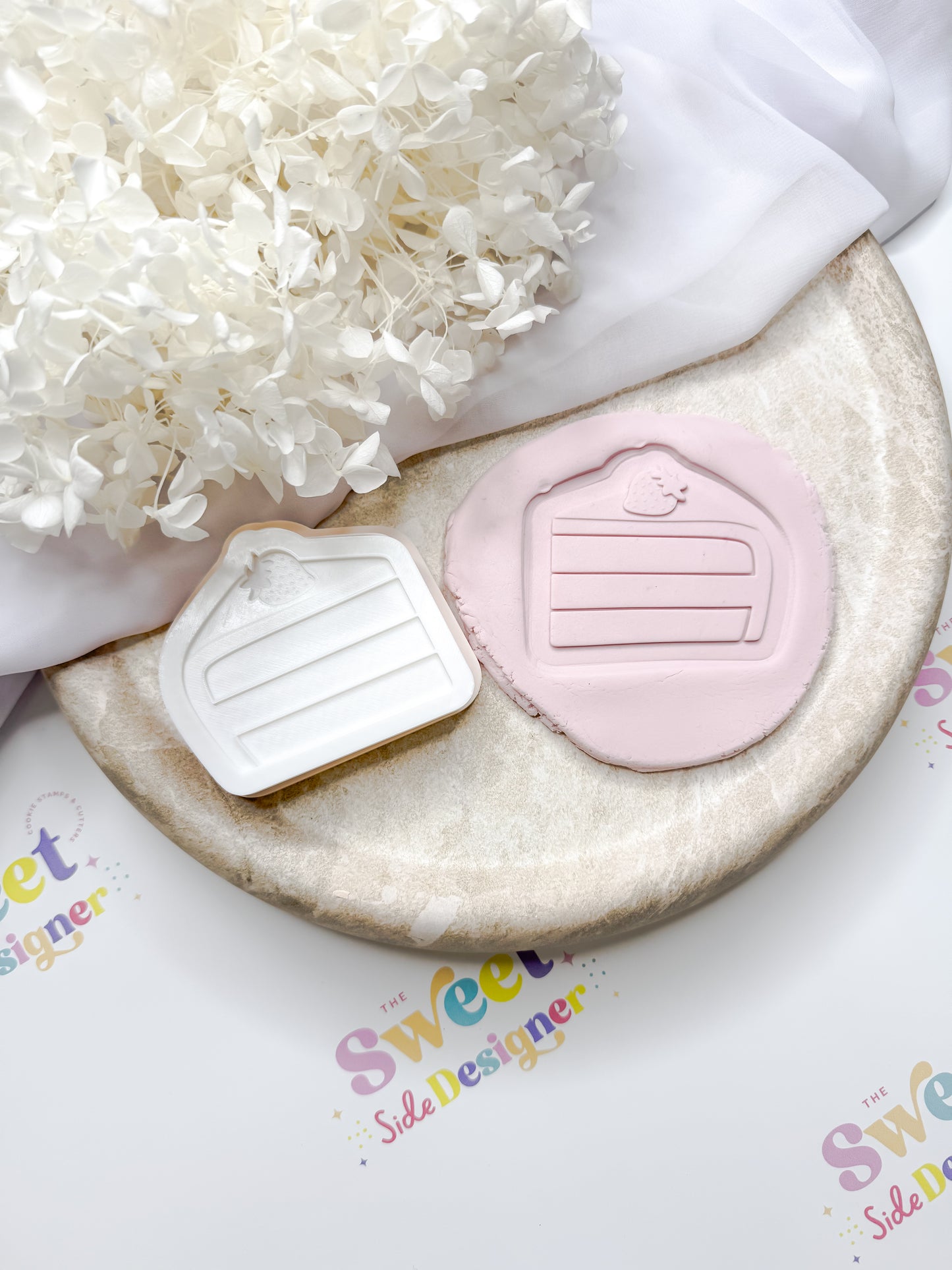 Shortcake Emoji Cookie Cutter & Stamp