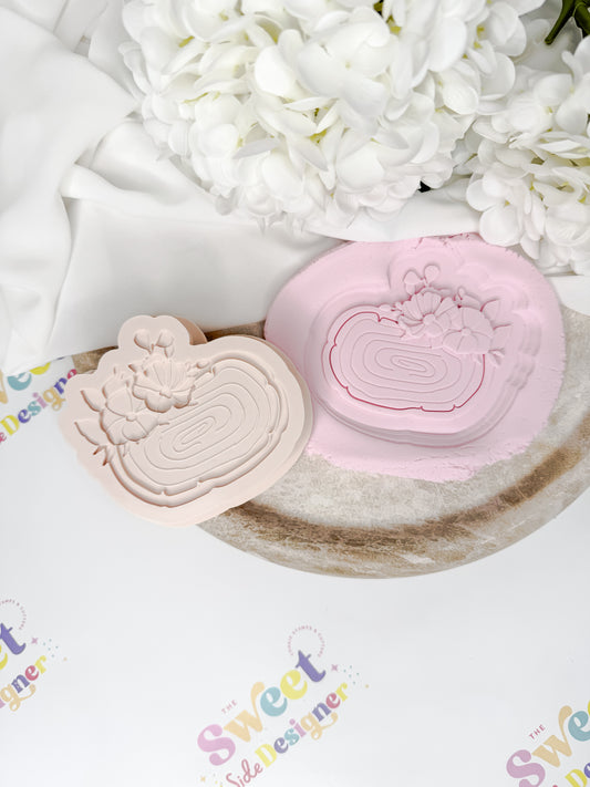 Wood Round With Florals Cookie Cutter & Stamp