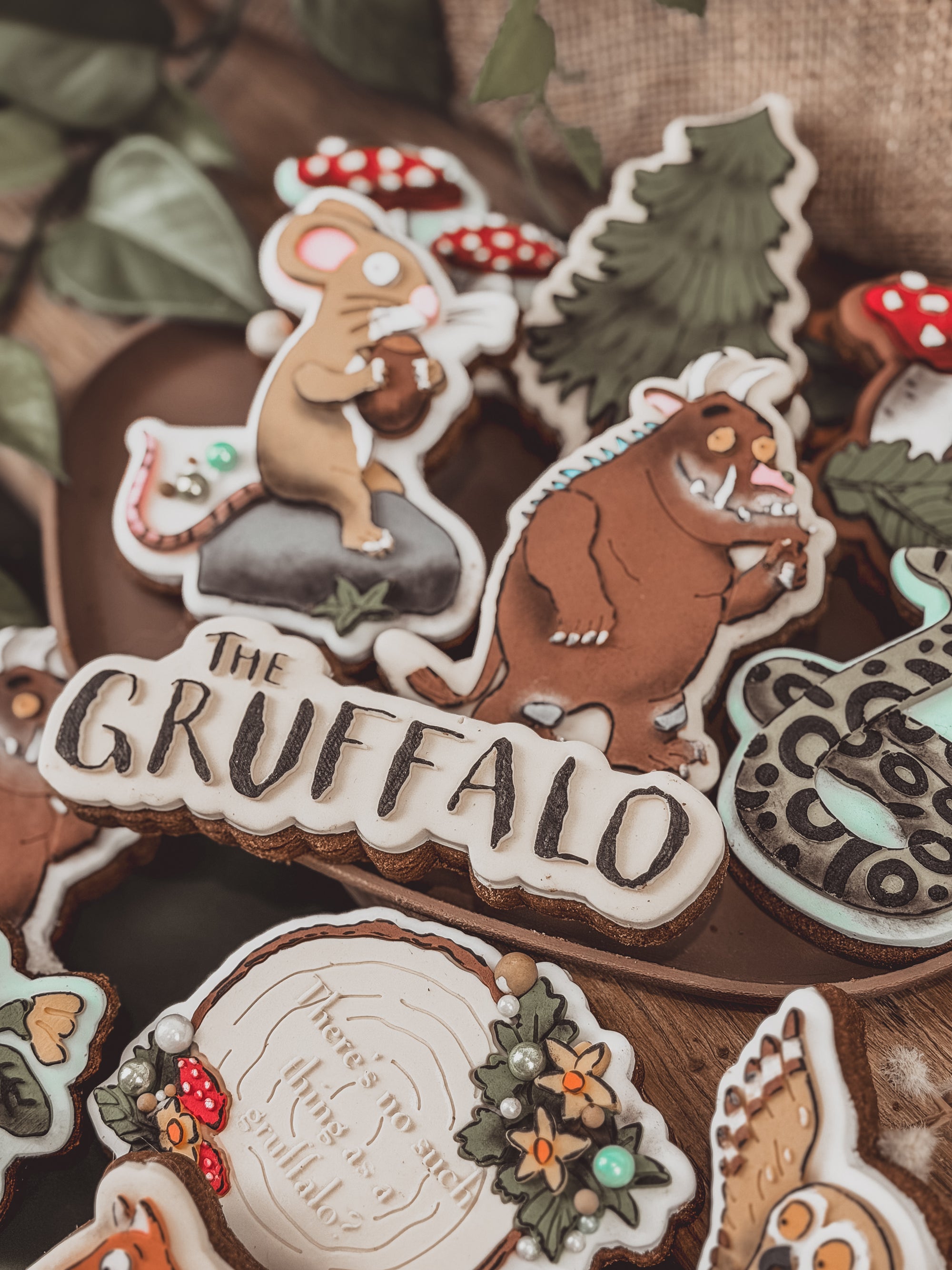 Storybook Pine Tree Cookie Cutter &amp; Stamp
