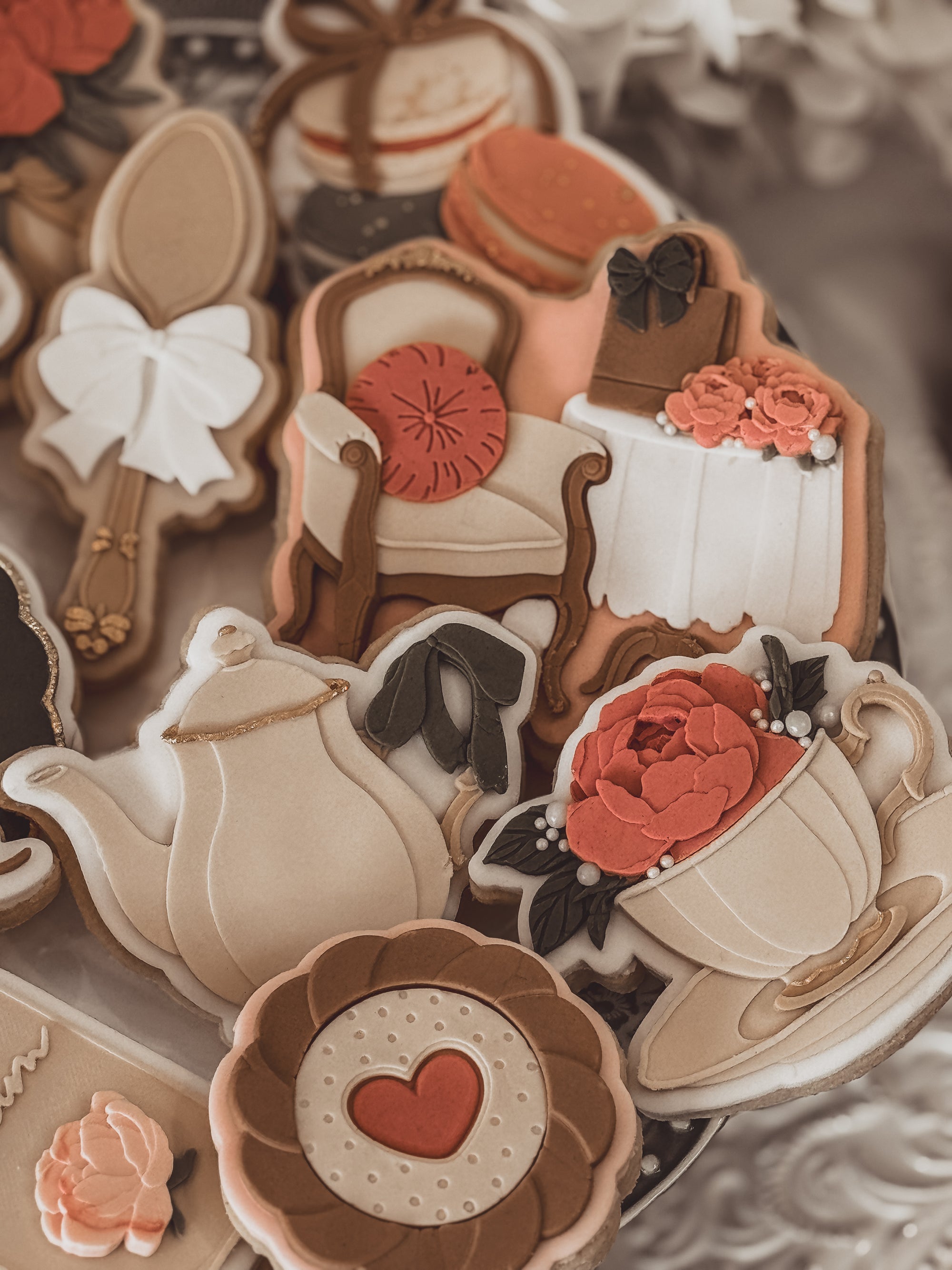 Brunch Table Cookie Cutter &amp; Stamp