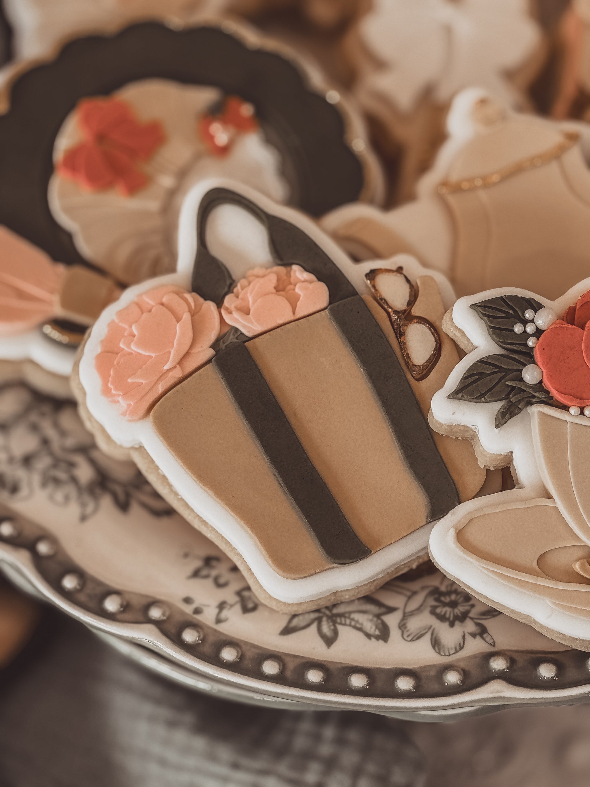 Handbag With Peonies Cookie Cutter &amp; Stamp