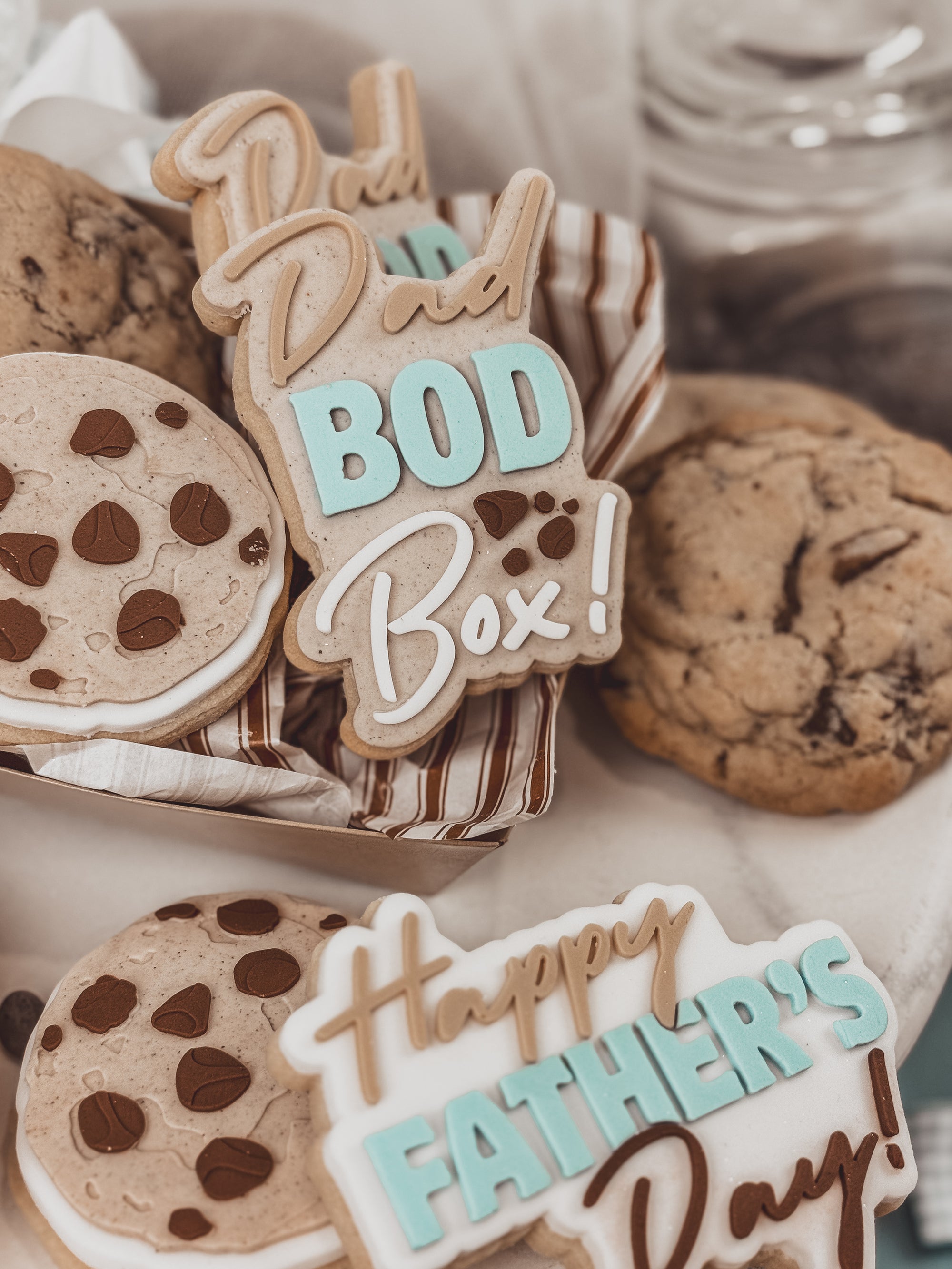 Dad Bod Box Text Cookie Cutter &amp; Stamp