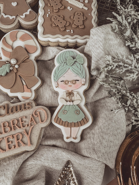 Mrs. Claus Cookie Cutter & Stamp