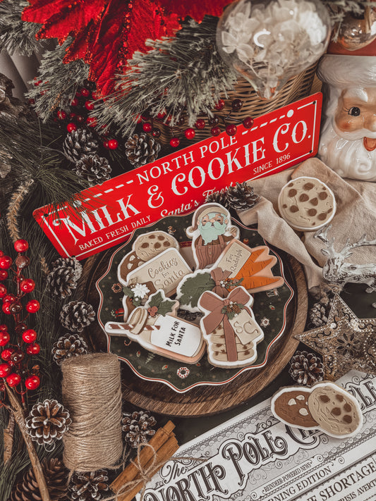 Santa Eating A Cookie Cookie Cutter & Stamp