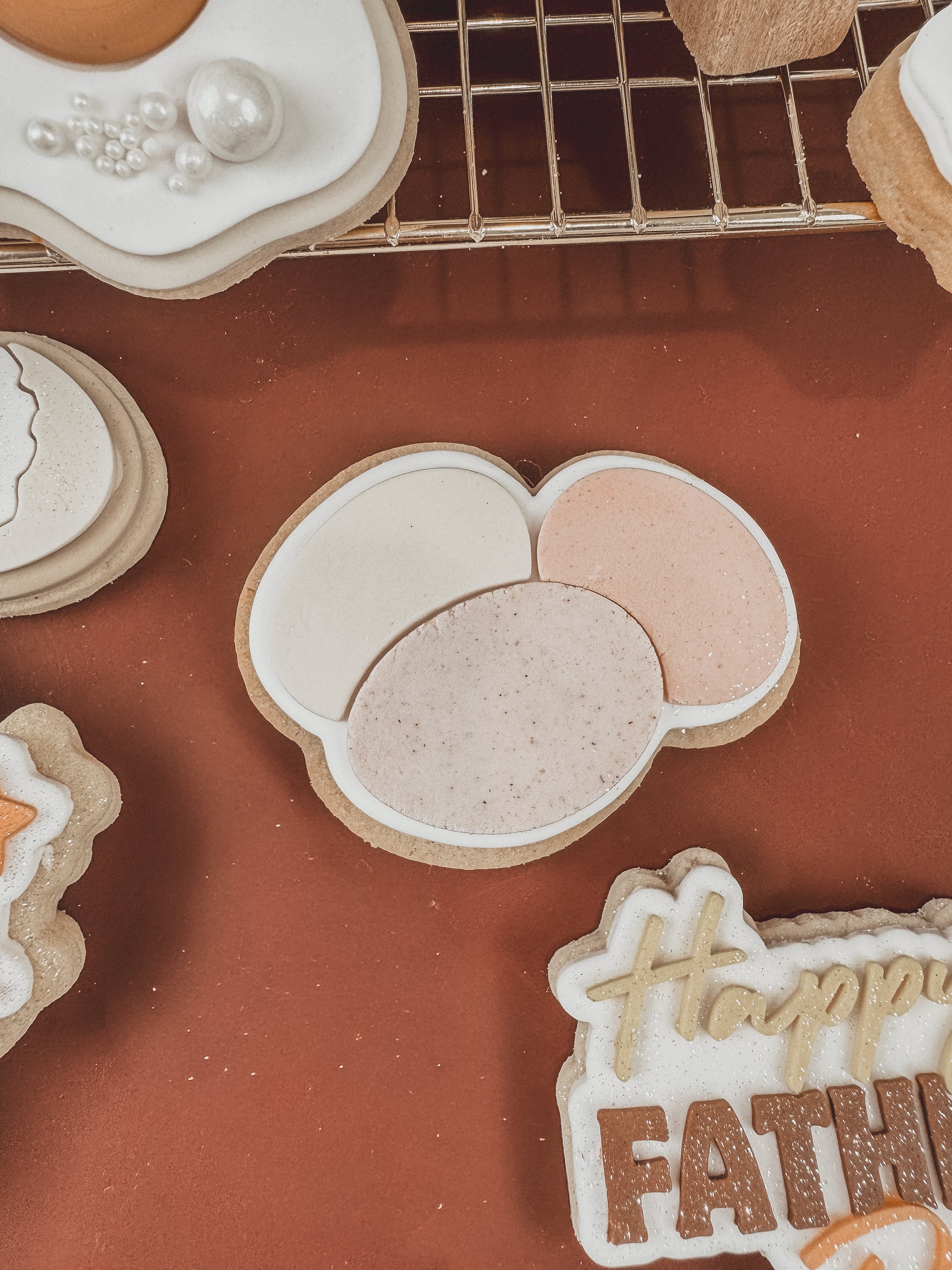 Eggs Cookie Cutter &amp; Stamp