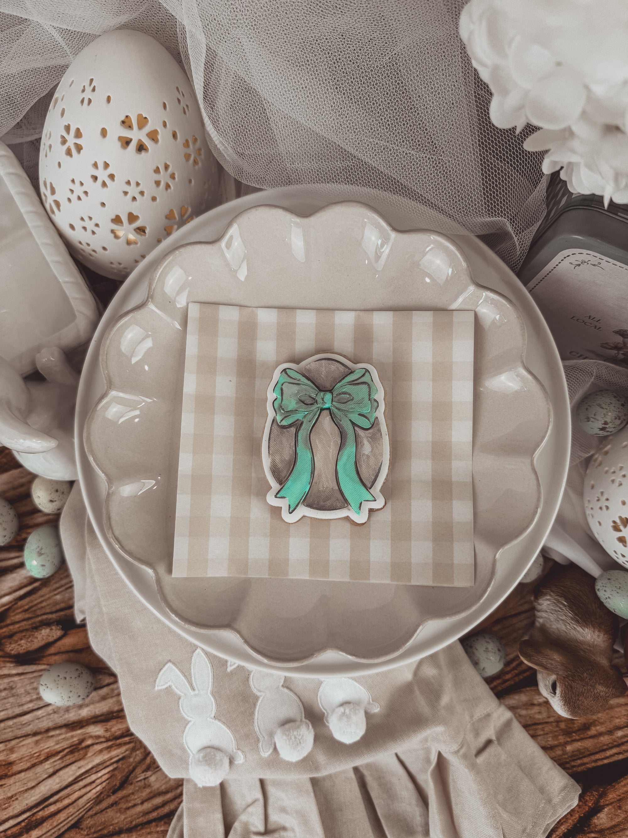 Egg With Bow Cookie Cutter &amp; Stamp