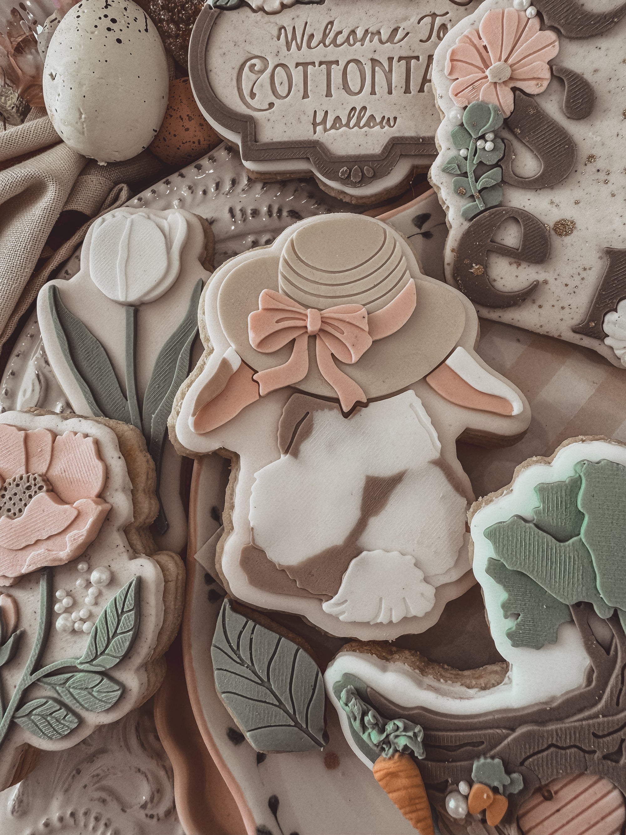 Bunny Wearing Hat Cookie Cutter &amp; Stamp