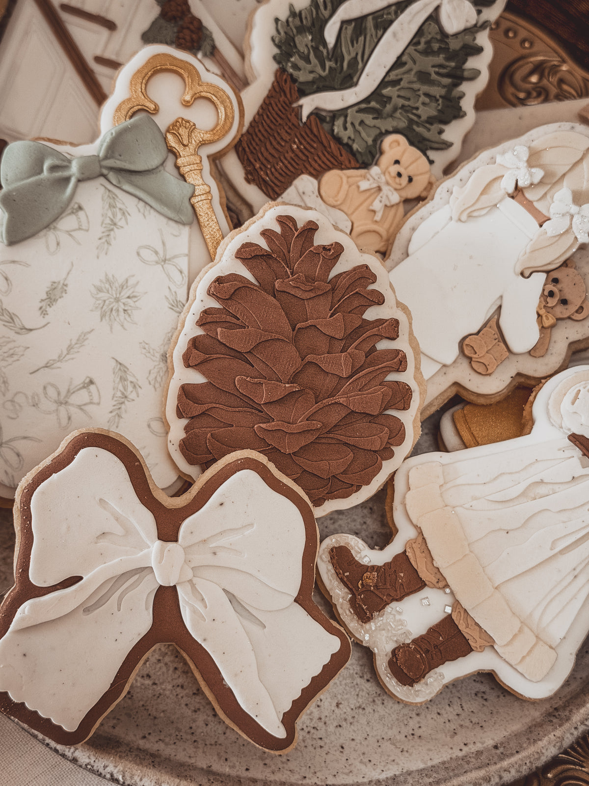 Pinecone Cookie Cutter &amp; Stamp