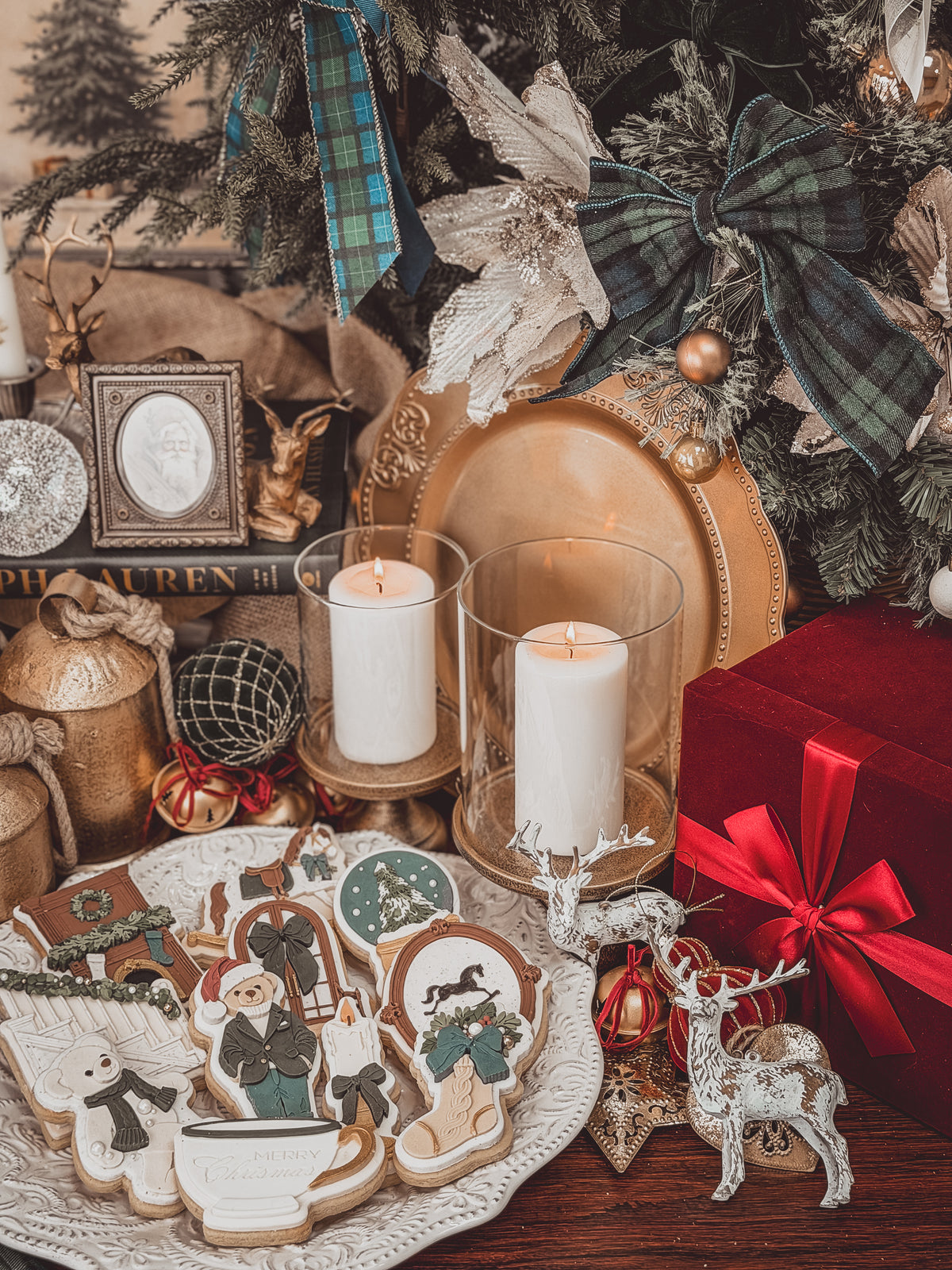 Classic Style Fireplace With Garland Cookie Cutter &amp; Stamp