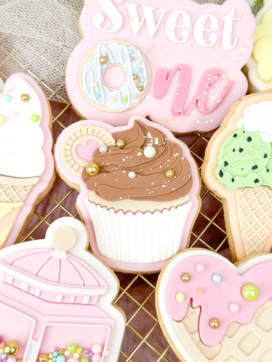 Cookie Cupcake Cookie Cutter & Stamp
