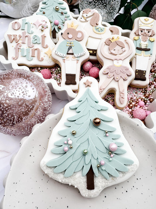 Chrissy Tree Cookie Cutter & Stamp